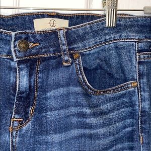 COOKIE JOHNSON dark blue distressed jeans